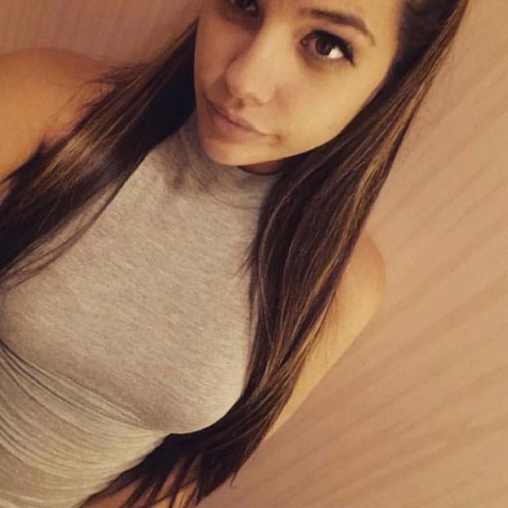 Meet your Posher, Caitlyn